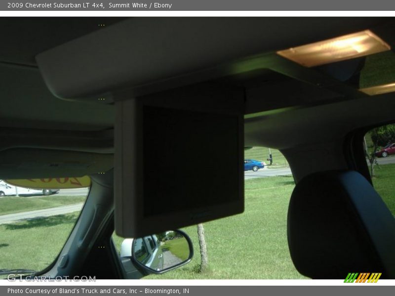 Summit White / Ebony 2009 Chevrolet Suburban LT 4x4