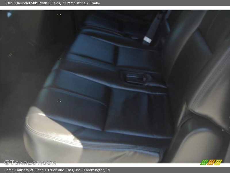Summit White / Ebony 2009 Chevrolet Suburban LT 4x4