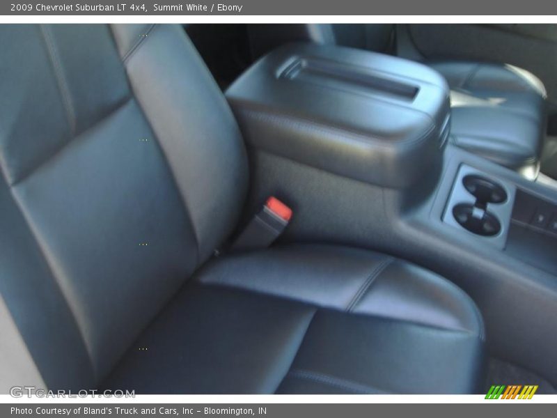 Summit White / Ebony 2009 Chevrolet Suburban LT 4x4
