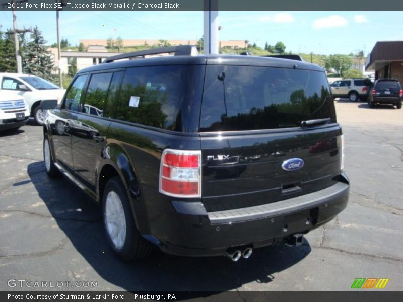 Tuxedo Black Metallic / Charcoal Black 2011 Ford Flex SE