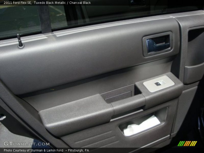 Tuxedo Black Metallic / Charcoal Black 2011 Ford Flex SE