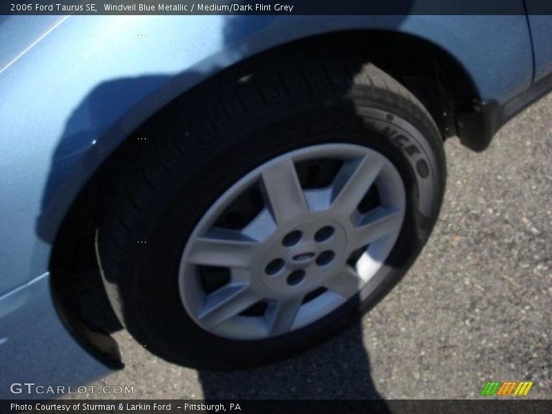 Windveil Blue Metallic / Medium/Dark Flint Grey 2006 Ford Taurus SE