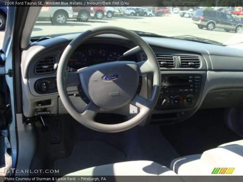 Windveil Blue Metallic / Medium/Dark Flint Grey 2006 Ford Taurus SE