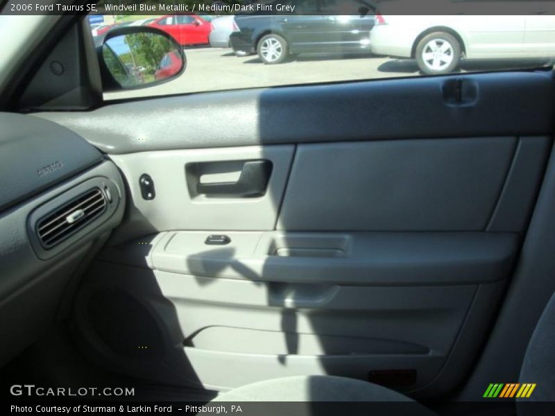 Windveil Blue Metallic / Medium/Dark Flint Grey 2006 Ford Taurus SE