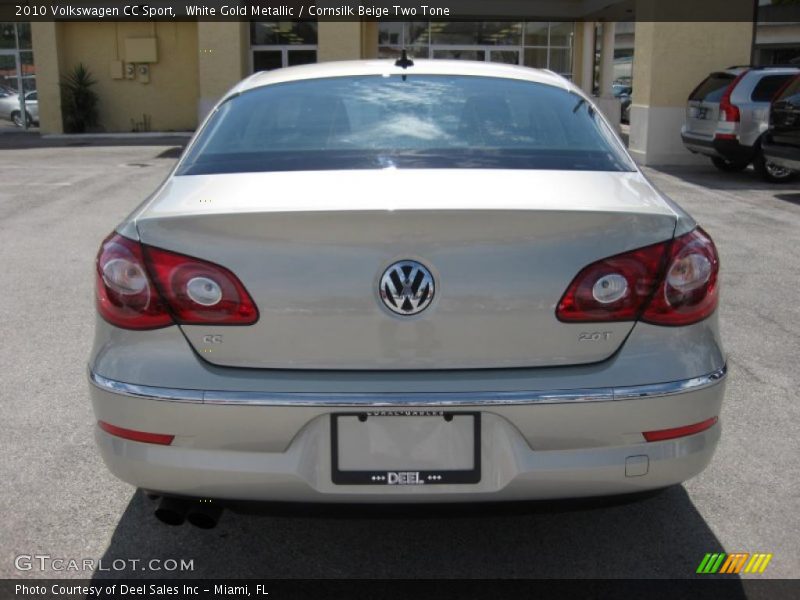 White Gold Metallic / Cornsilk Beige Two Tone 2010 Volkswagen CC Sport