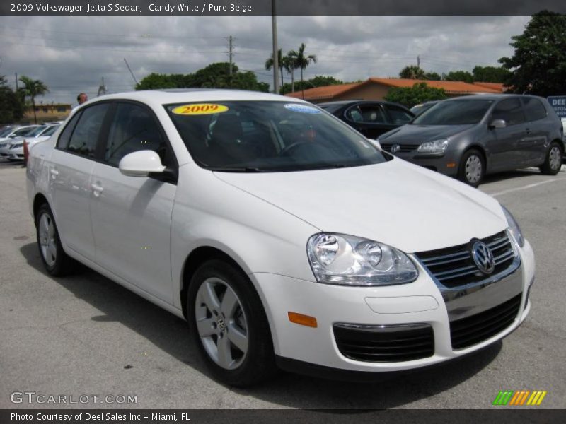 Candy White / Pure Beige 2009 Volkswagen Jetta S Sedan