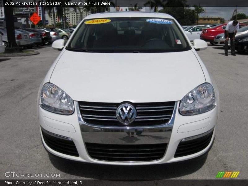 Candy White / Pure Beige 2009 Volkswagen Jetta S Sedan