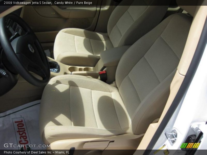 Candy White / Pure Beige 2009 Volkswagen Jetta S Sedan