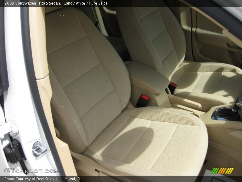 Candy White / Pure Beige 2009 Volkswagen Jetta S Sedan