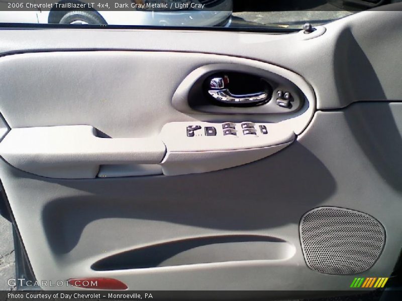 Dark Gray Metallic / Light Gray 2006 Chevrolet TrailBlazer LT 4x4