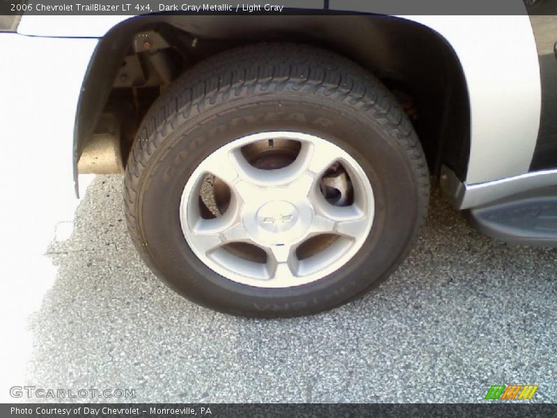 Dark Gray Metallic / Light Gray 2006 Chevrolet TrailBlazer LT 4x4