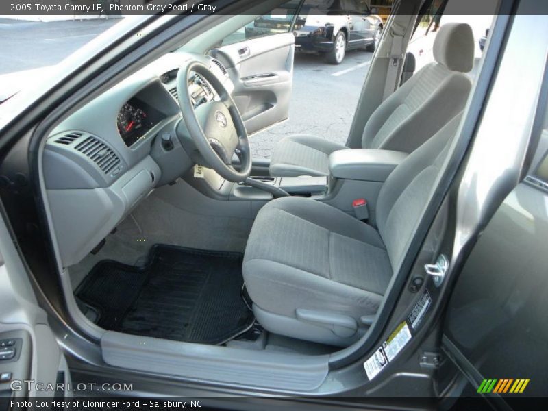 Phantom Gray Pearl / Gray 2005 Toyota Camry LE