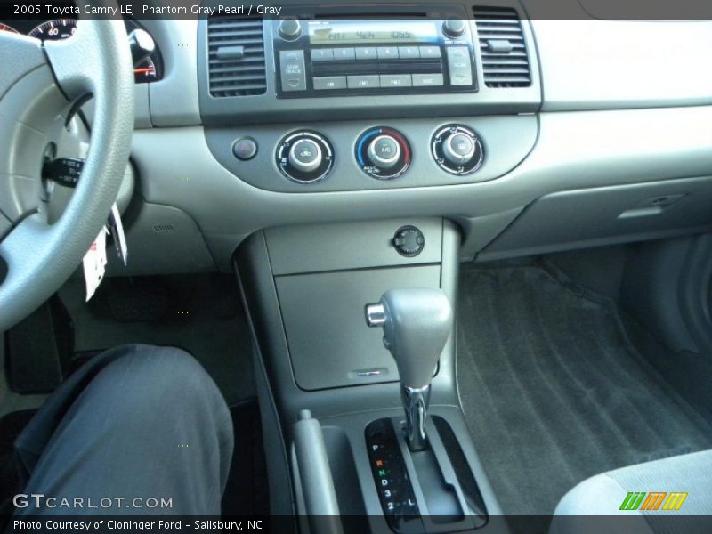 Phantom Gray Pearl / Gray 2005 Toyota Camry LE