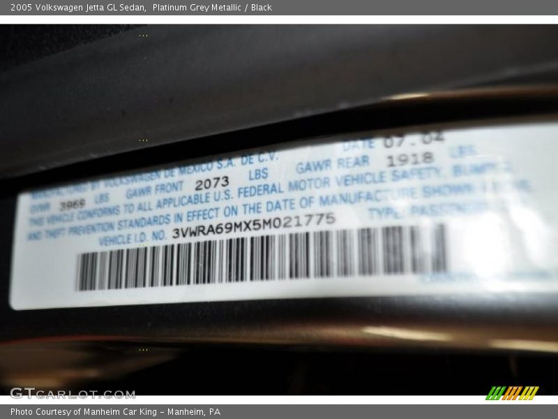 Platinum Grey Metallic / Black 2005 Volkswagen Jetta GL Sedan