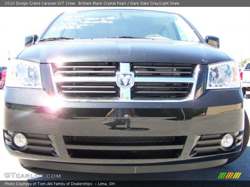Brilliant Black Crystal Pearl / Dark Slate Gray/Light Shale 2010 Dodge Grand Caravan SXT Crew