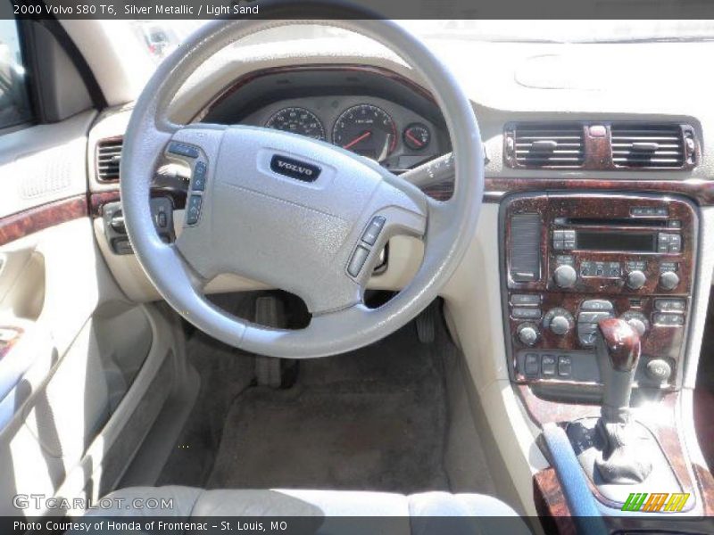 Silver Metallic / Light Sand 2000 Volvo S80 T6