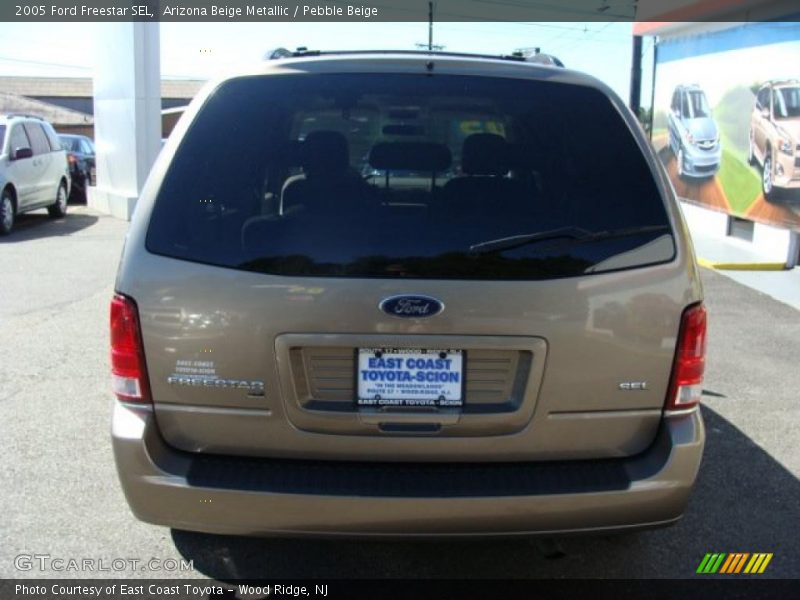 Arizona Beige Metallic / Pebble Beige 2005 Ford Freestar SEL