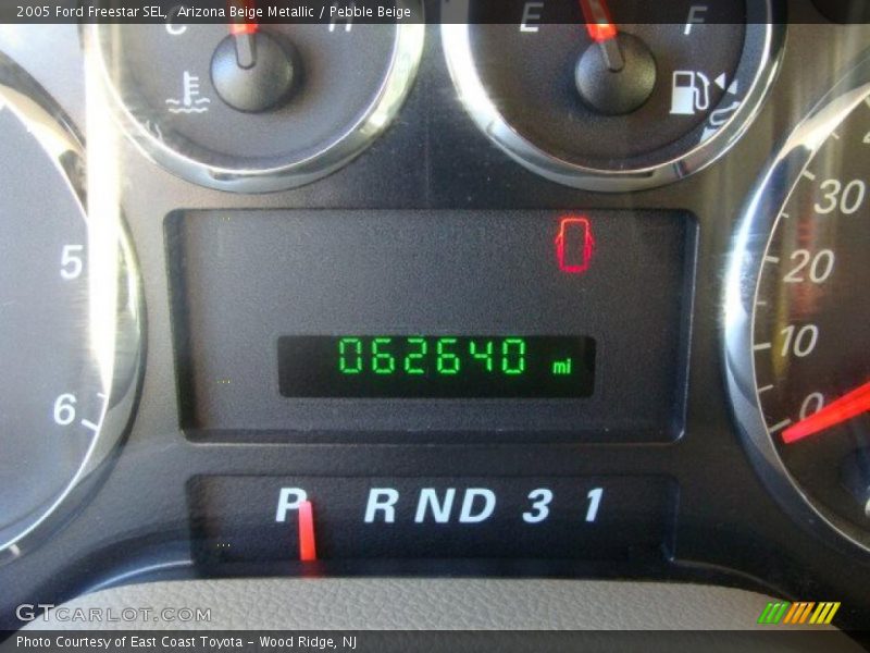 Arizona Beige Metallic / Pebble Beige 2005 Ford Freestar SEL