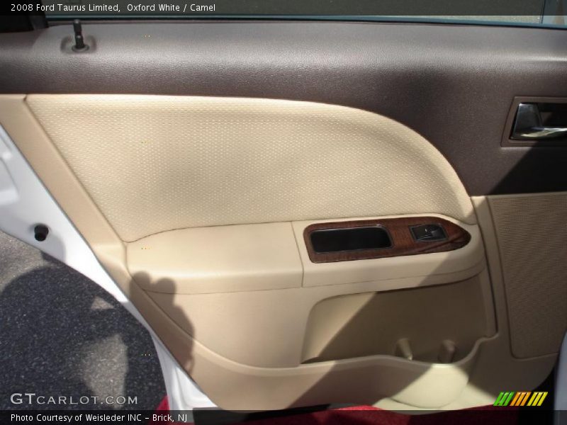 Oxford White / Camel 2008 Ford Taurus Limited