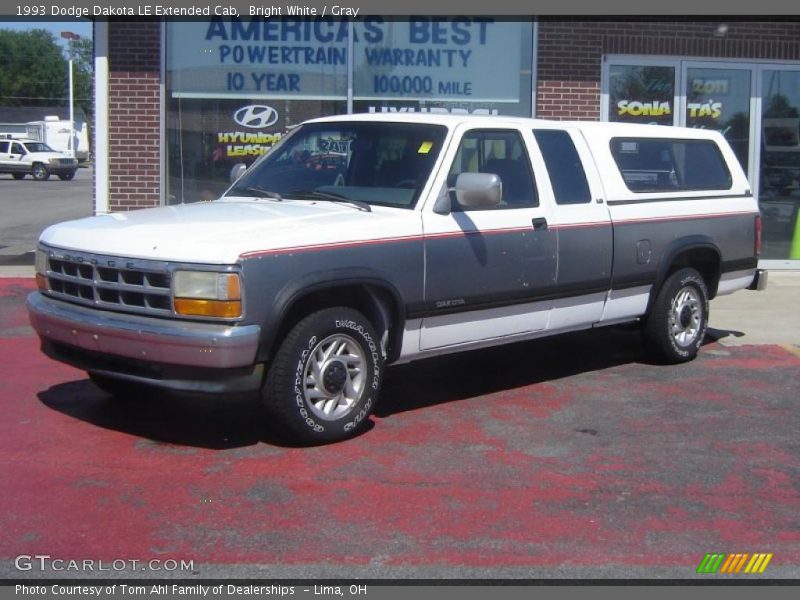Bright White / Gray 1993 Dodge Dakota LE Extended Cab