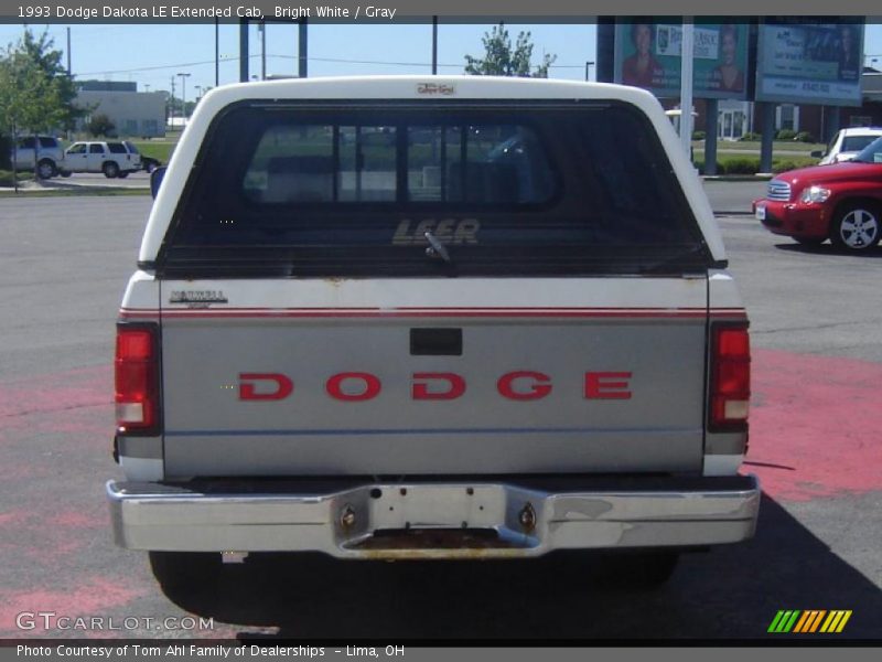 Bright White / Gray 1993 Dodge Dakota LE Extended Cab