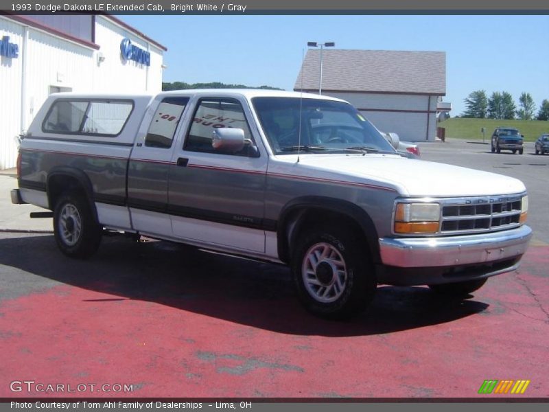 Bright White / Gray 1993 Dodge Dakota LE Extended Cab