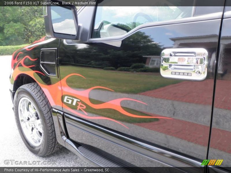 Black / Medium Flint 2006 Ford F150 XLT SuperCrew