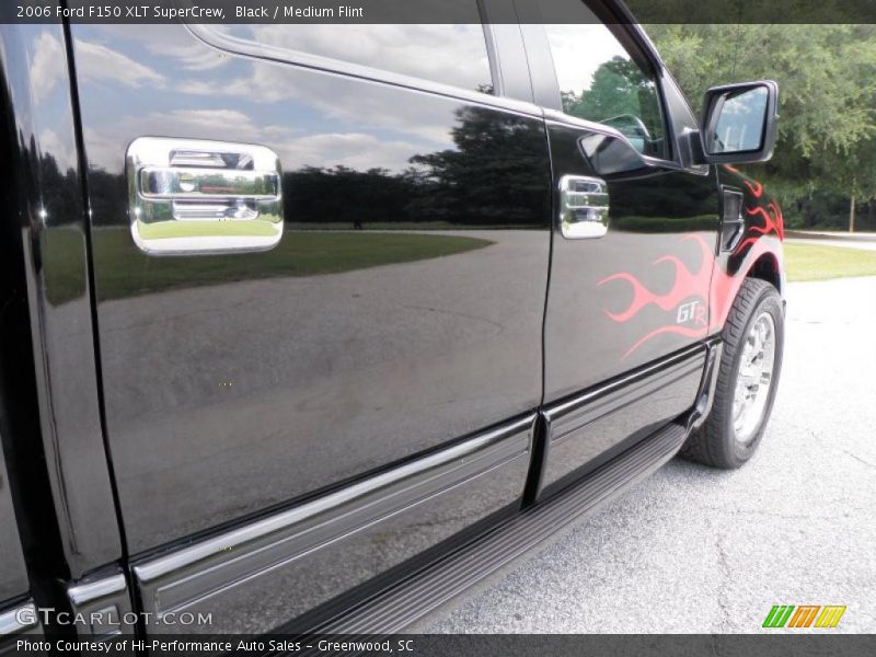 Black / Medium Flint 2006 Ford F150 XLT SuperCrew