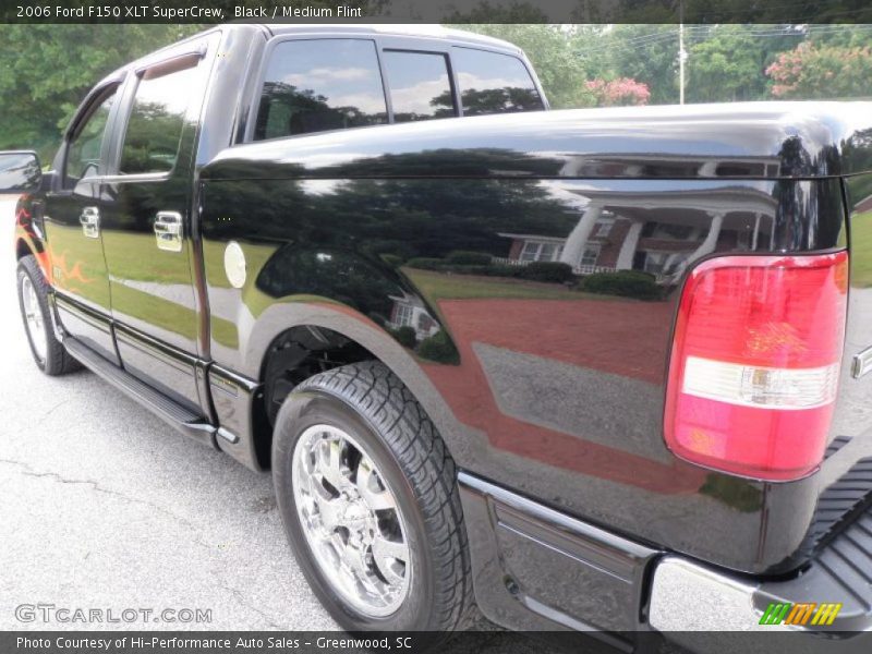 Black / Medium Flint 2006 Ford F150 XLT SuperCrew
