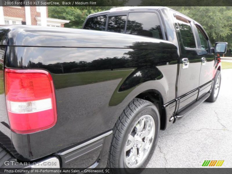 Black / Medium Flint 2006 Ford F150 XLT SuperCrew