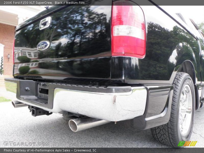 Black / Medium Flint 2006 Ford F150 XLT SuperCrew