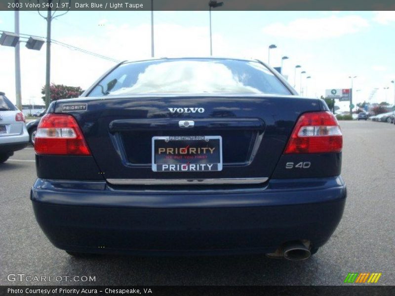 Dark Blue / Light Taupe 2003 Volvo S40 1.9T