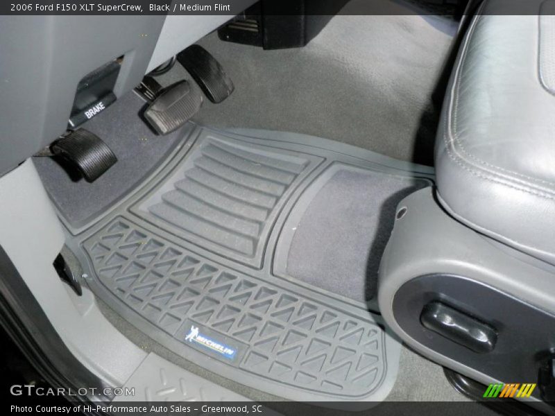 Black / Medium Flint 2006 Ford F150 XLT SuperCrew
