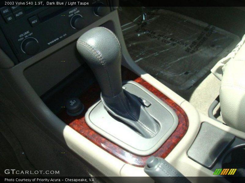 Dark Blue / Light Taupe 2003 Volvo S40 1.9T