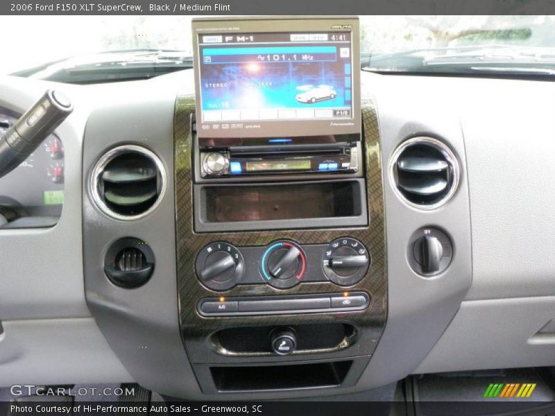 Black / Medium Flint 2006 Ford F150 XLT SuperCrew