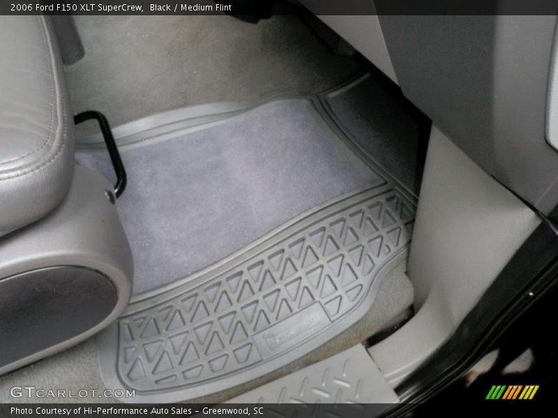 Black / Medium Flint 2006 Ford F150 XLT SuperCrew