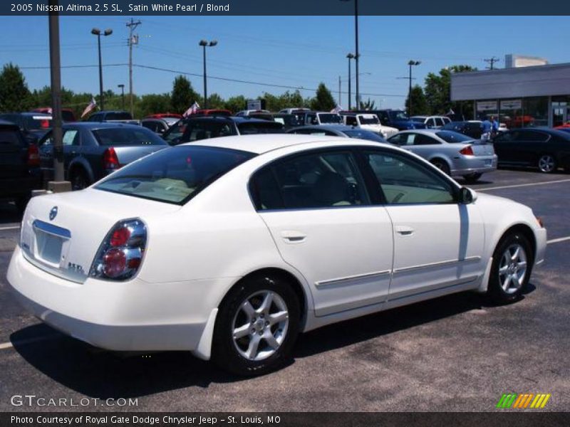 Satin White Pearl / Blond 2005 Nissan Altima 2.5 SL
