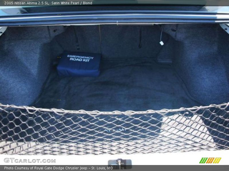 Satin White Pearl / Blond 2005 Nissan Altima 2.5 SL