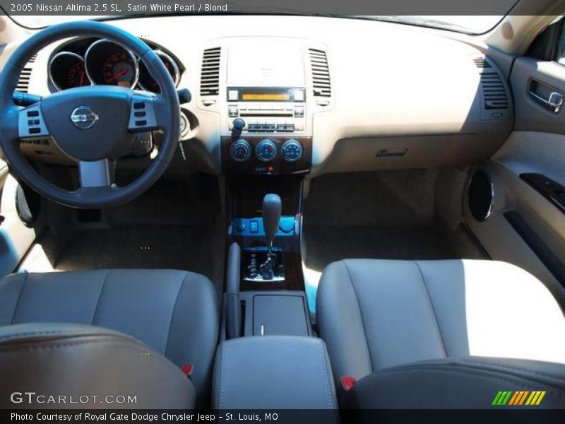 Satin White Pearl / Blond 2005 Nissan Altima 2.5 SL