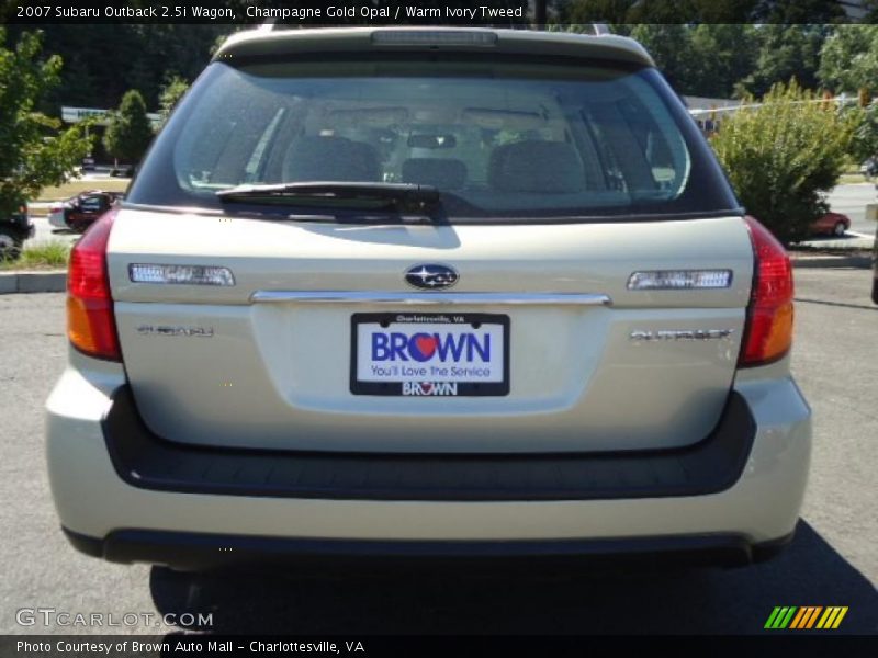 Champagne Gold Opal / Warm Ivory Tweed 2007 Subaru Outback 2.5i Wagon