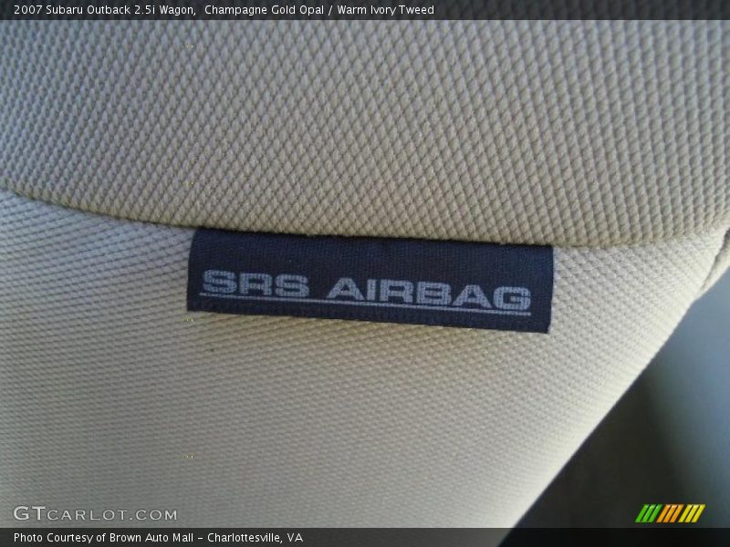 Champagne Gold Opal / Warm Ivory Tweed 2007 Subaru Outback 2.5i Wagon