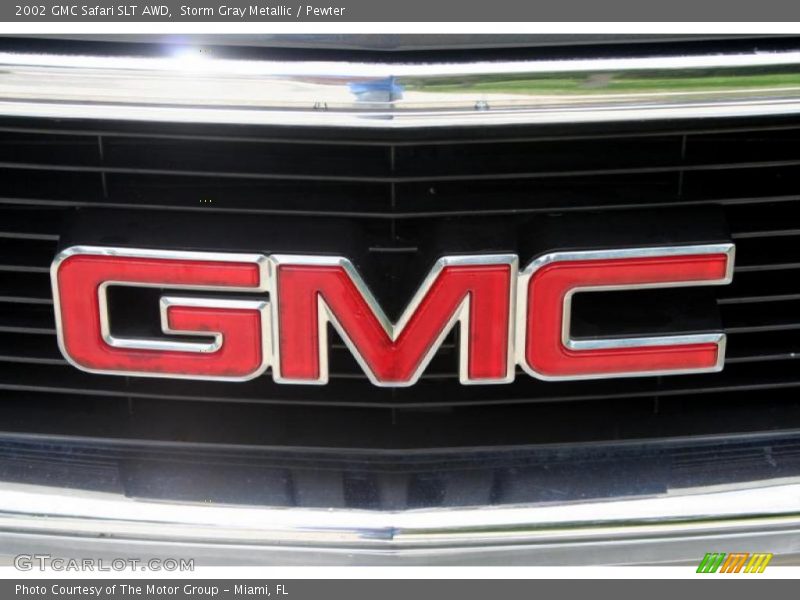 Storm Gray Metallic / Pewter 2002 GMC Safari SLT AWD