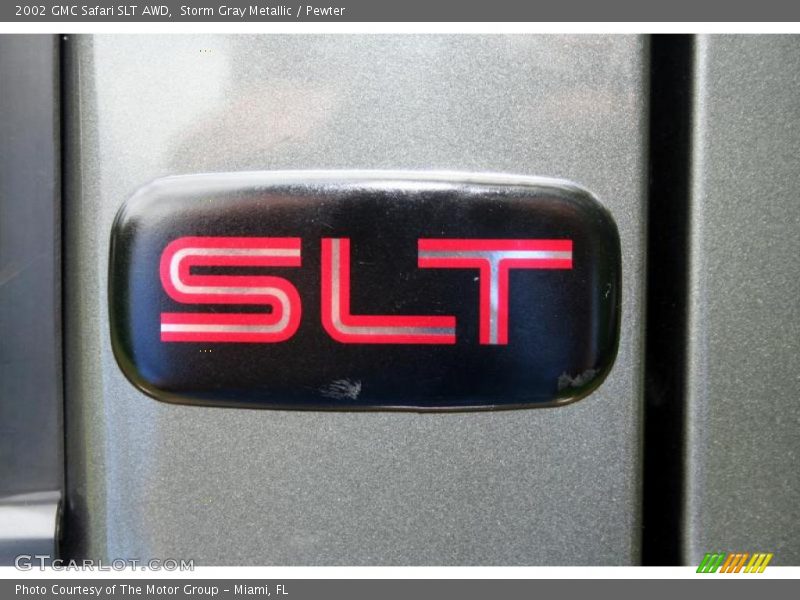 Storm Gray Metallic / Pewter 2002 GMC Safari SLT AWD