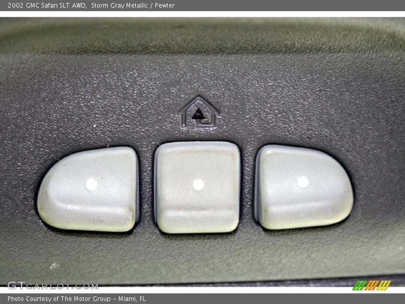 Storm Gray Metallic / Pewter 2002 GMC Safari SLT AWD