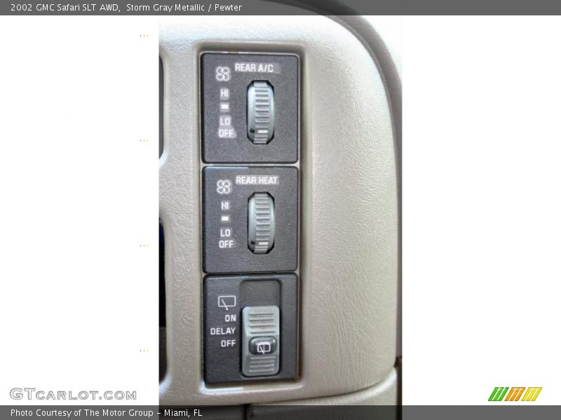 Storm Gray Metallic / Pewter 2002 GMC Safari SLT AWD