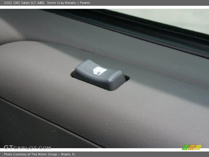 Storm Gray Metallic / Pewter 2002 GMC Safari SLT AWD