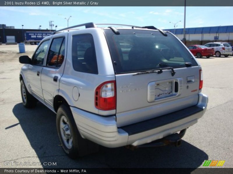 Bright Silver Metallic / Gray 2001 Isuzu Rodeo LS 4WD