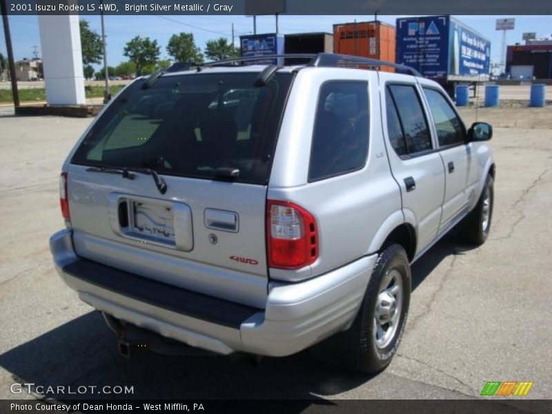 Bright Silver Metallic / Gray 2001 Isuzu Rodeo LS 4WD