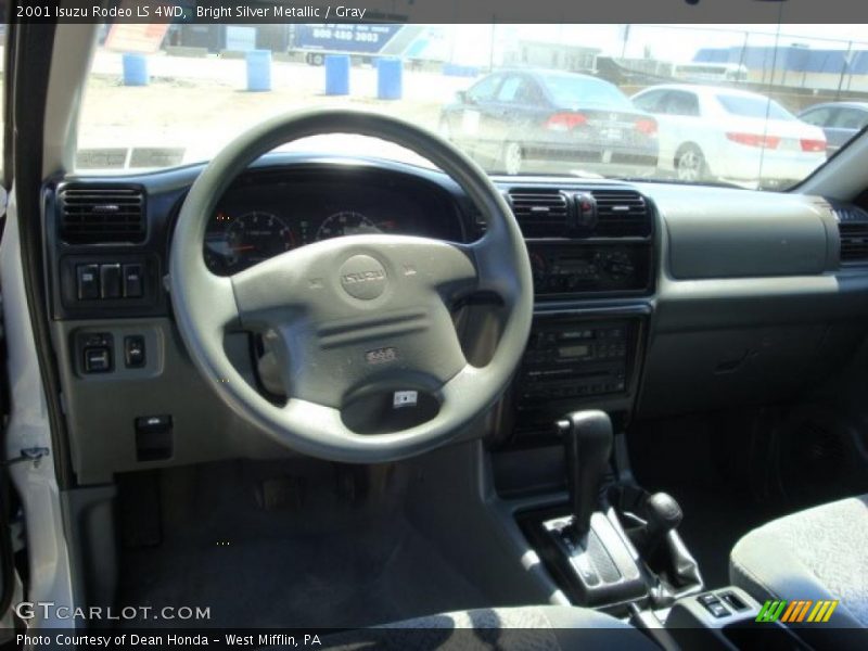 Bright Silver Metallic / Gray 2001 Isuzu Rodeo LS 4WD