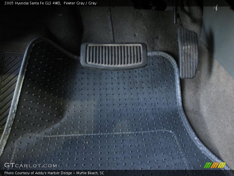 Pewter Gray / Gray 2005 Hyundai Santa Fe GLS 4WD